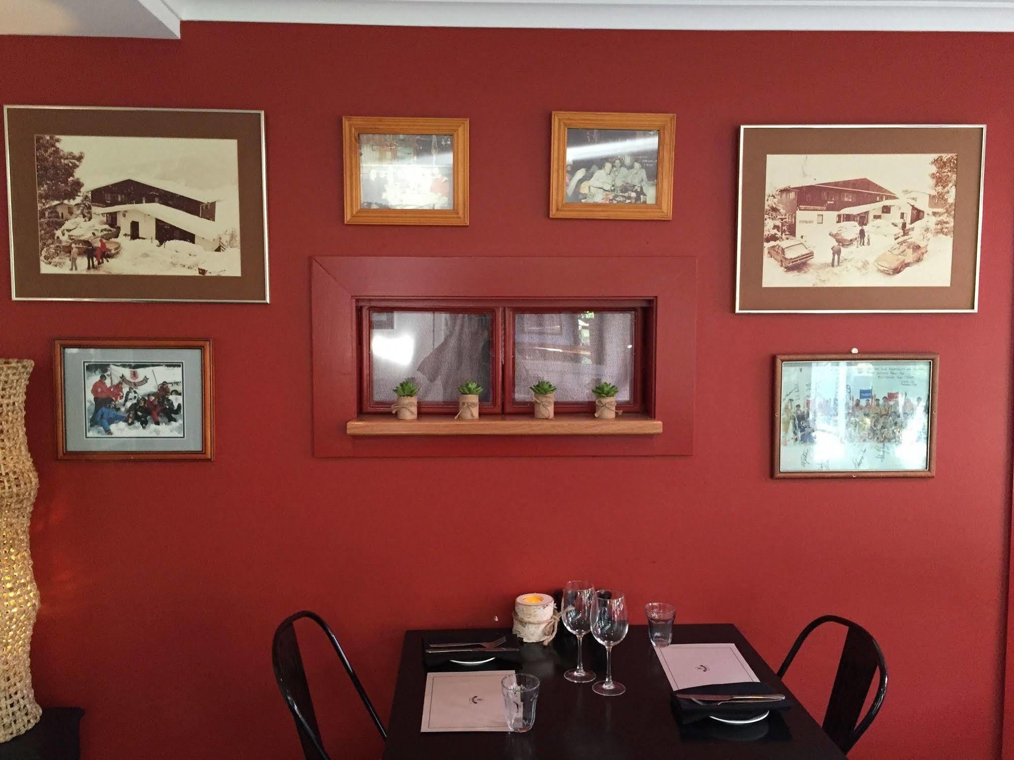 Black Bear Inn Thredbo Bagian luar foto